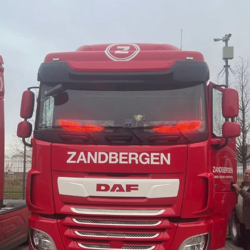 Pantalla LED "Ojos" con Animaciones + Remoto – Luces Personalizadas para Parabrisas de Auto y Camión (12V/24V) 😈🔥 - Imagen 5